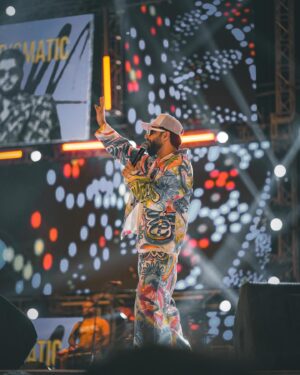 Bilal Saeed Instagram - Both voices come from the same place ☝🏼

#soulfest2024 #isb 🙏❤️