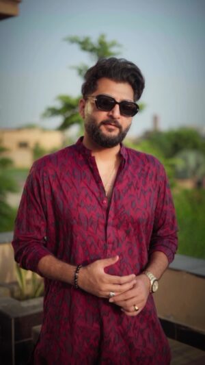 Bilal Saeed Instagram - “Jumping on the bandwagon with my own reel on ‘Udh Di Phiran’ - inspired by all the incredible reels I’ve seen especially @sunanda_ss ‘s 🥰Join us in spreading the love for this amazing song and let’s keep the reel fever going strong!”
✌🏻🕊️❤️