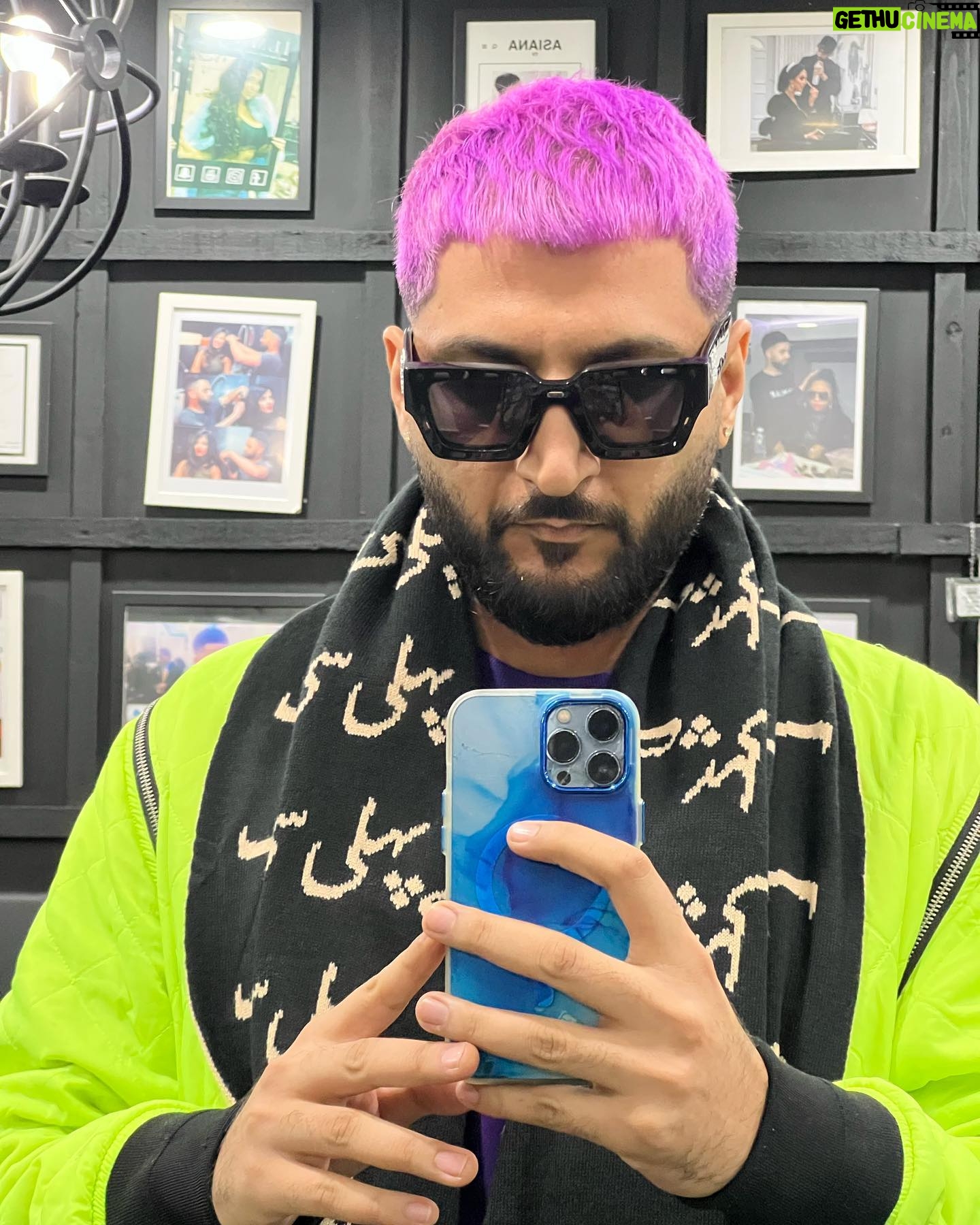 Bilal Saeed - 36.1K Likes - Shirt ka colour baalon pe aa gaya 😜😈
