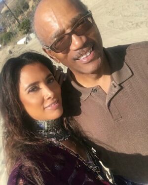 Bill Bellamy Instagram - 🥂 to the first man that ever loved me, and I ever loved. 
He taught me self-worth and never to settle….
and so I didn’t! Never have 
I was taught early
#weteachpeoplehowtotreatus ✨
HHBD DAD✨