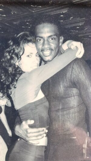 Bill Bellamy Instagram - #happyvalentinesday ❤️… A day dedicated to love and being loved. I could not have imagined this journey in my head. I honestly had no idea what my life would eventually be. I met @kristenbellamy and  my new journey began . New goals, moments, experiences and family .AllI created by making one choice.. Listening to your heart without fear nor guarantees of the outcome…. love always wins…. Thank you for making this dream real….. Always ❤️#family #dreams #love