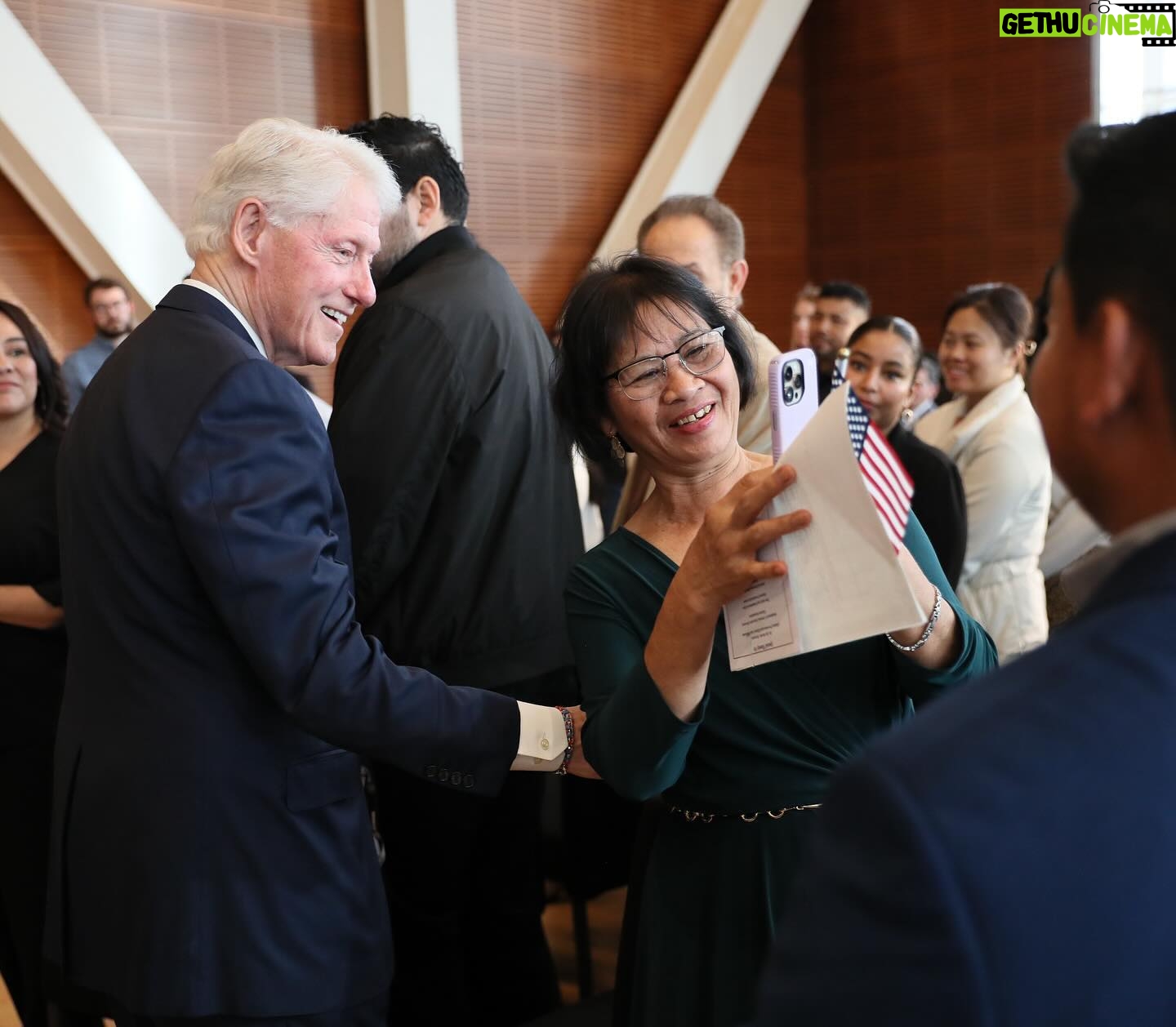 Bill Clinton - 408 Likes - Today, in partnership with U.S. Citizenship and Immigration Services (@USCIS) and the U.S. District Court for the Eastern District of Arkansas, we welcomed 37 new U.S. citizens during a naturalization ceremony at the @ClintonCenter in Little Rock.
President Bill Clinton offered remarks to welcome the new citizens.
Congratulations and best wishes!