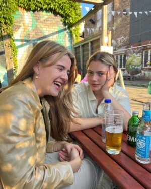 Billie Barker Instagram - Har det kjempefint i Berlin