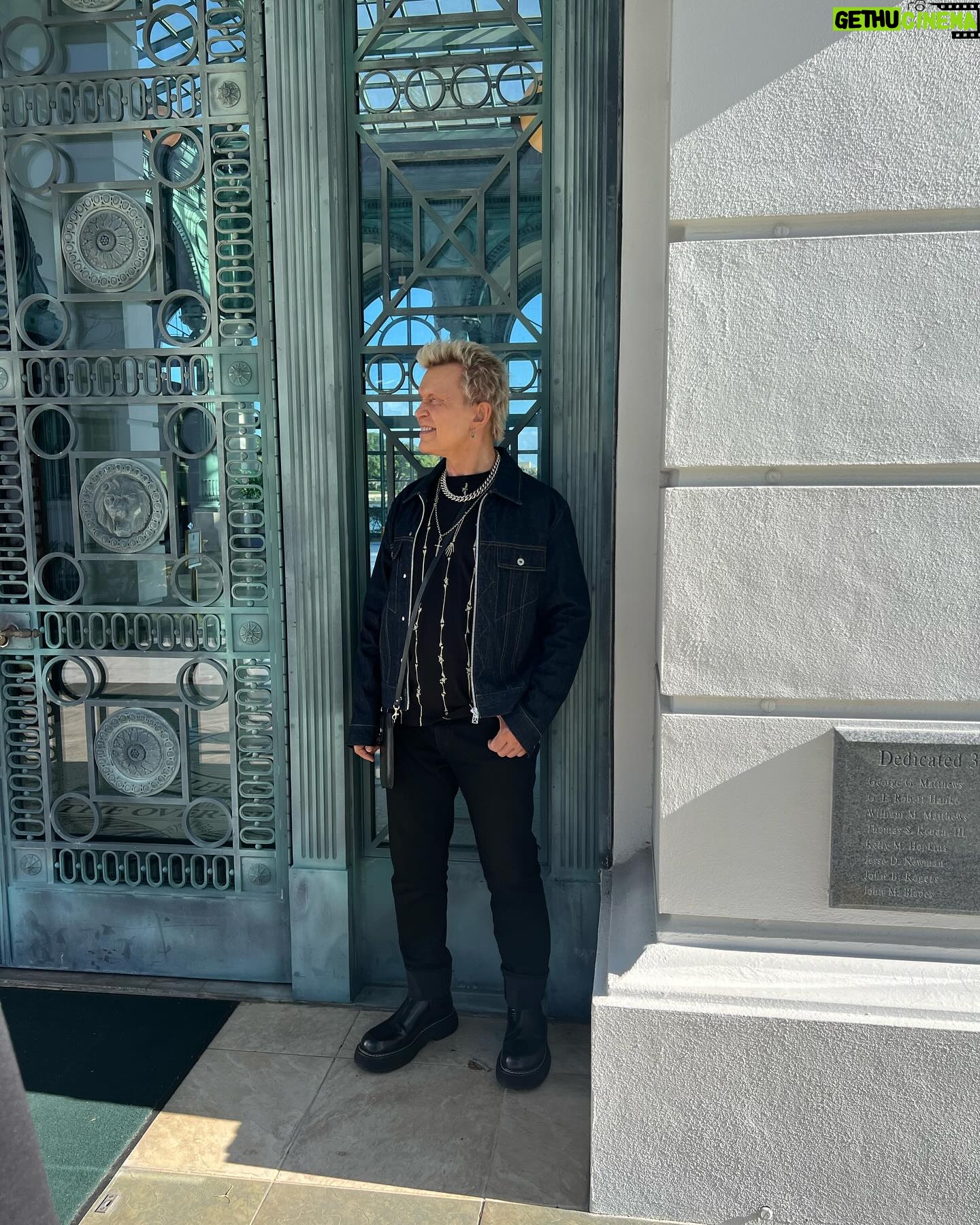 Billy Idol - 10.7K Likes - Nice getting out to the @flaglermuseum Henry Flagler museum here in West Palm Beach yesterday …I’m standing in his own private railcar, which pulled up to his house at one time! Aahh the gilded age…! -BFI