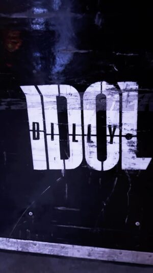 Billy Idol Instagram - 👊🏼Coming tomorrow… #LIVEFROMVEVOSTUDIOS