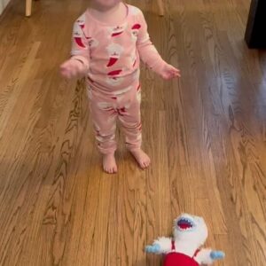 Billy Idol Instagram - @maryjane.rebel putting her toy to bed and feeding her… she will be 2 years old on the 27th -BFI