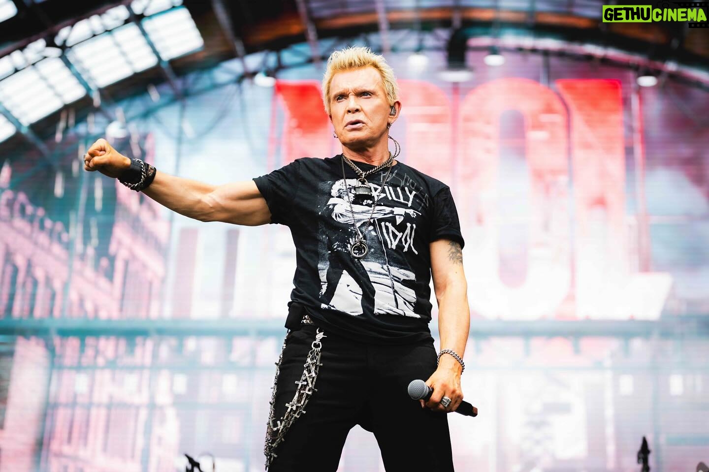 Billy Idol - 8.2K Likes - Just a few more shows coming up this month! See you soon 👊🏻
May 11
Tucson, AZ
AVA Amphitheater
May 14
Catoosa, OK
Hard Rock
May 16
Lincoln, NE
Pinewood Bowl
May 19
Gary, IN
Hard Rock
📸: @ismaelquintanillaiii