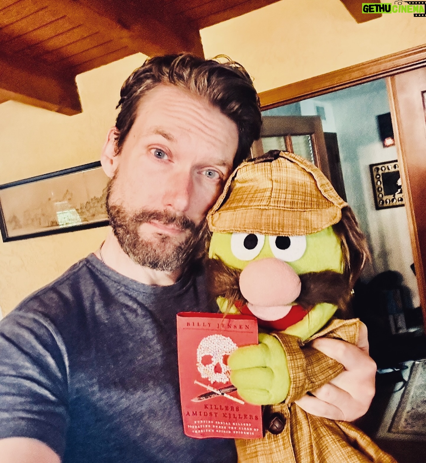 Billy Jensen - 1K Likes - Thank you so much Emily for making and gifting me this amazing Sherlock Hemlock!
Emily (@axepersonified) creates amazing Muppets replicas. She asked which one I would want, and I thought about the Newsman, Reporter Kermit, and of course, Super Grover. But in the end, she bestowed upon me Sesame Street’s original detective, Sherlock Hemlock. Perfect.
Who’s your favorite muppet?
The Muppets mean a lot to me. My mom and I used to watch the Muppet Show together every Monday night, and we later bonded over Emmet Otter when Dad was in the hospital over Christmas.
Sherlock was voiced by the great Jerry Nelson, who also was The Count, Lew Zealand (the most deranged muppet in history) and Emmet himself.
In honor of Jim Henson and the new doc, and say to you all “Egad!”
Please look at Emily’s page. She has made so many amazing characters. So many random ones. Taylor Swift as a Muppet and Crazy Harry are my two faves.