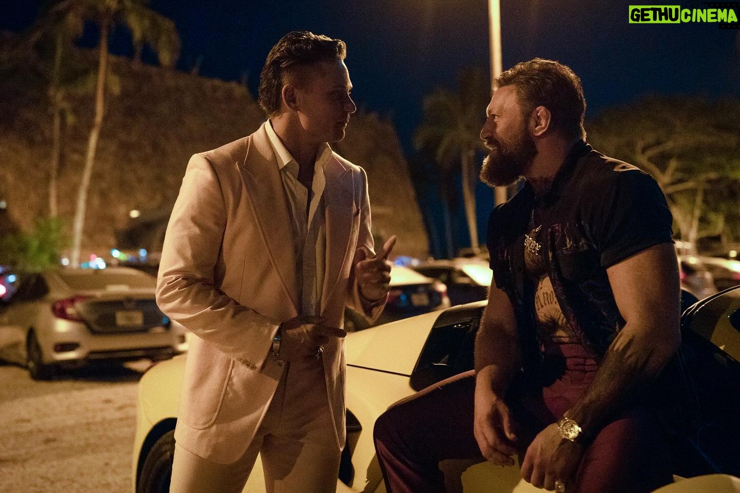 Billy Magnussen - 5K Likes - @amazonprime @roadhousemovie out today!!