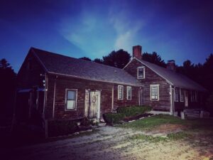 Billy Tolley Instagram - ‪ITS FINALLY HERE!!! TONIGHT!!! 🎃 #GhostAdventures 2hour Halloween Special 🎃 #CurseOfTheHarrisvilleFarmhouse We investigate the ACTUAL FARMHOUSE that inspired the movie The Conjuring. @travelchannel 9/8c 😱👻👹💀‬