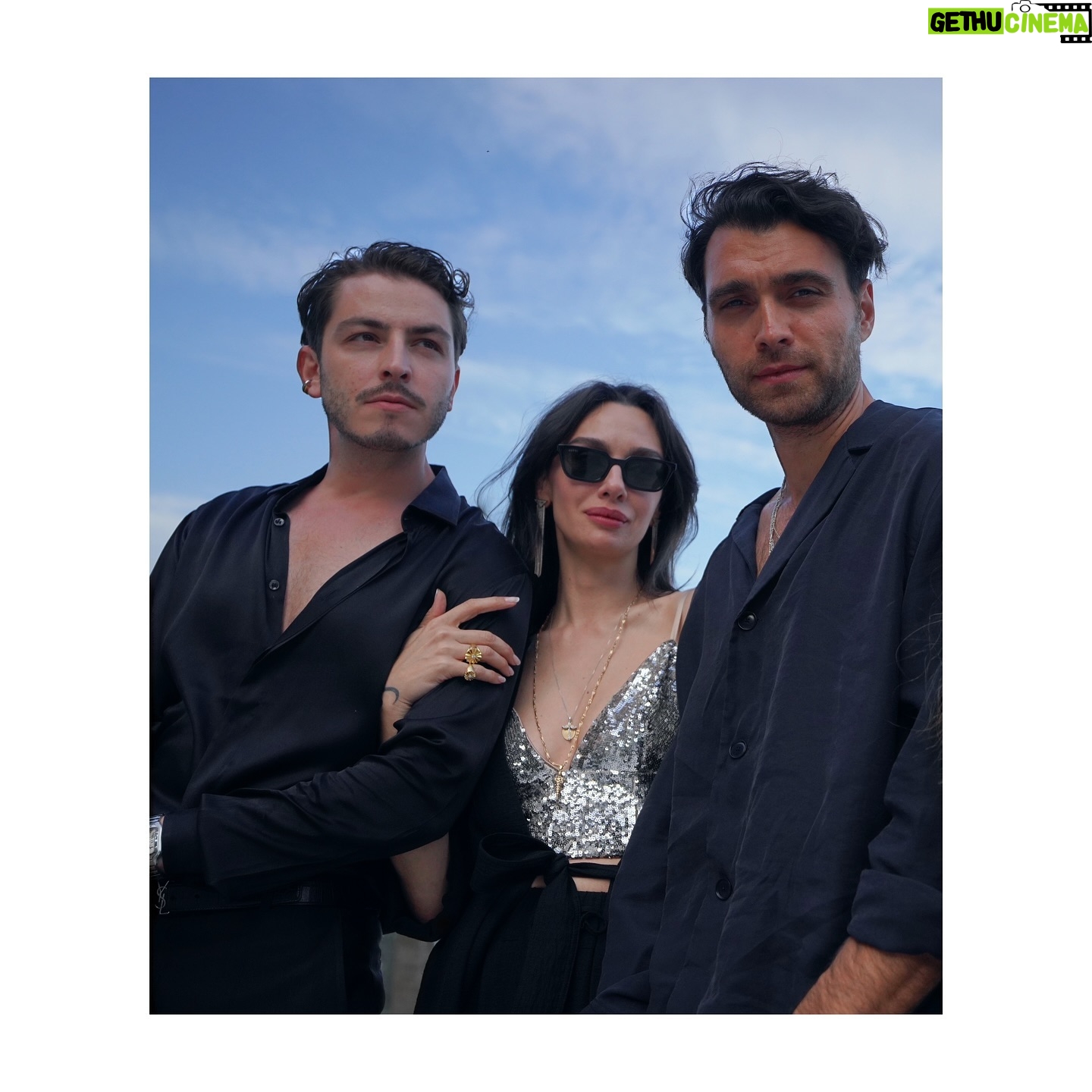 Birce Akalay - 149.2K Likes - ______We laughed a lot, had a lot of fun, saw wonderful places and met pleasant people.
Many thanks to @jackliveshere_tr for these 3 days Monaco Grand Prix 2024 experience.
🌬️💋🥃🏁🏎️🐦🔥🕶️
#ŞimdiDeğilseNeZaman
#işbirliği