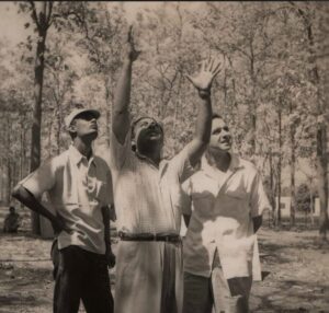 Birsa Dasgupta Instagram - In 1956, filmmaker Hari S. Dasgupta directed a documentary film for Tata Steel titled 'The Story of Steel'. Satyajit Ray, Ravi Shankar, Hrishikesh Mukherjee, Claude Renoir were part of the elite crew! Is there a way we can find a print of this landmark film? Kindly guide us... 

#documentary #documentaries #cinema #film #landmark