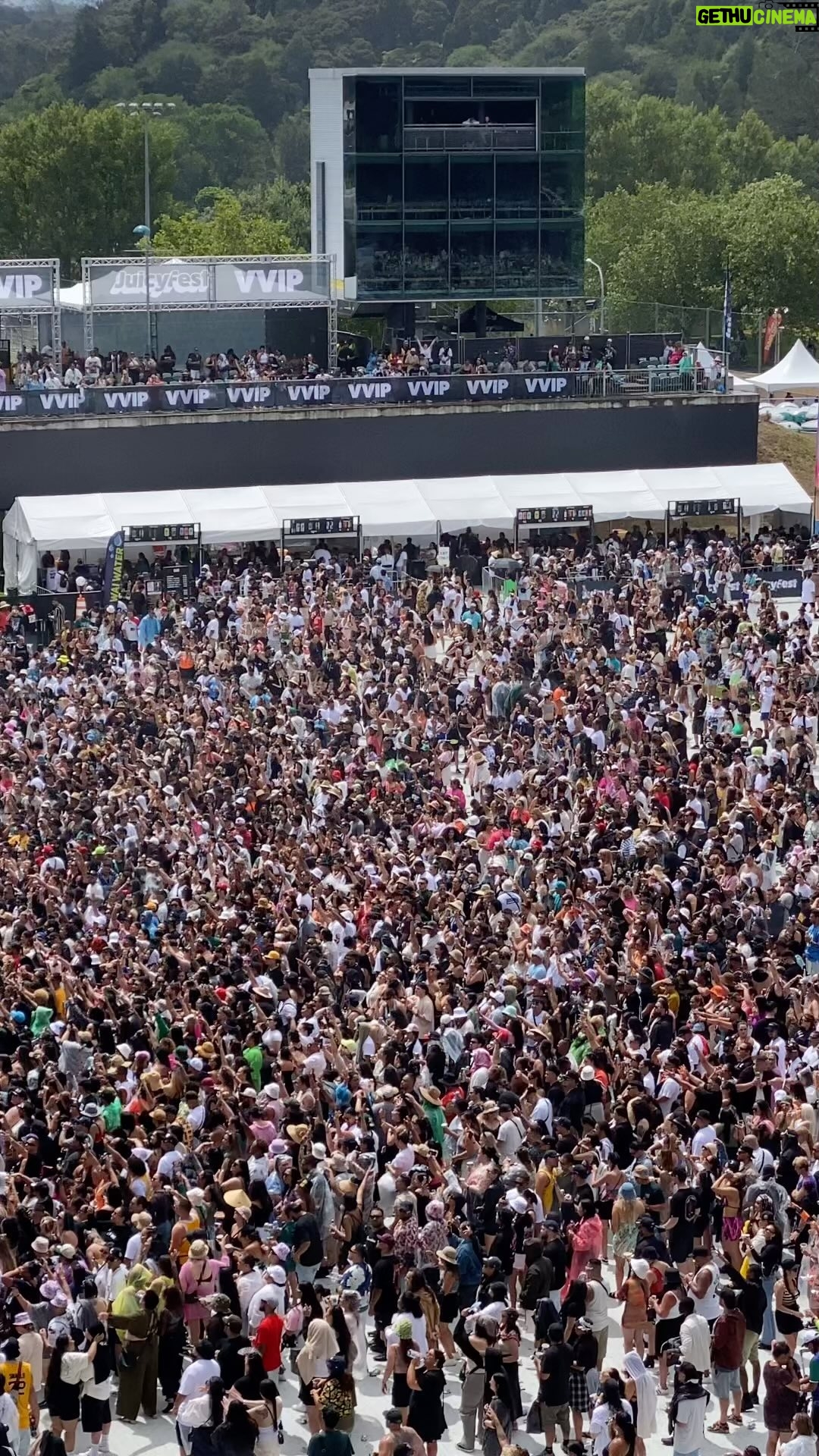 Bizzy Bone - 4.7K Likes - Aukland is lit tf up! Working on 3hrs of sleep. Im so wired up from the @juicyfest.co energy im not even tired. Not a drop of alcohol…. Notta drop! Probably why i can go like this though. Finna get one in with that nigga @yg ….. i cant ask for a more successful tour.
Long live Bone Thugs n Harmony. Till its backwards.
#Christchurch #Wellington #maori #matariki
