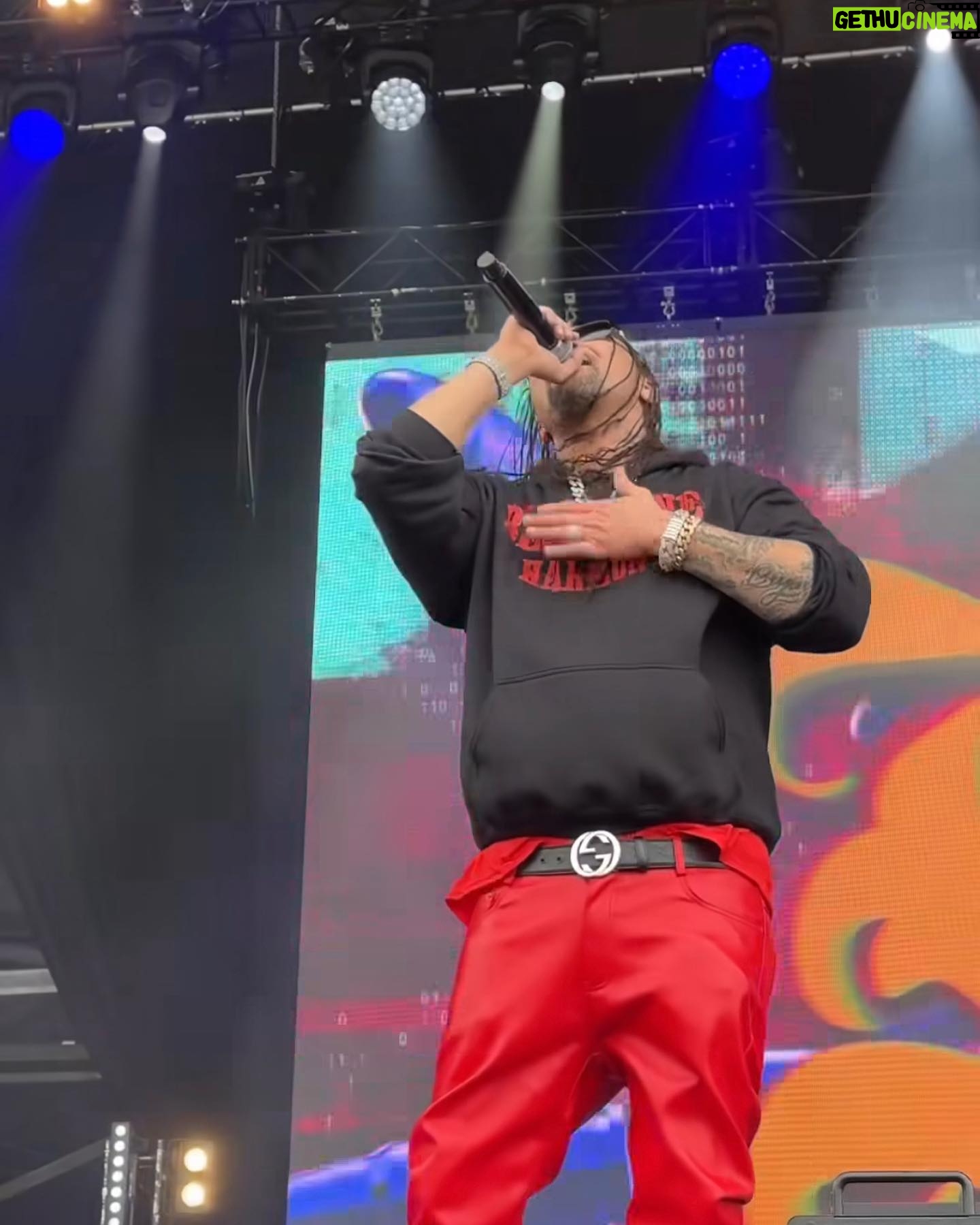 Bizzy Bone - 5.1K Likes - WELLINGTON!!!!!!
Dreams come true ya’ll. Having the time of my life.
Thank you guys.