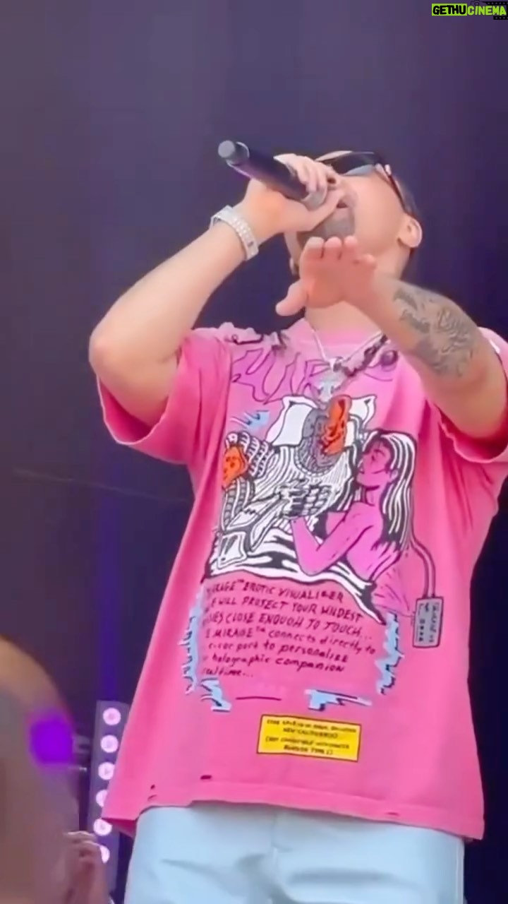 Bizzy Bone - 14K Likes - New Zealand its been real. You were all super loud …. Super energetic and sang almost every word with us. I can not explain how happy i am. Can’t wait to come back! Christchurch , Wellington , Aukland & Tauranga!!!!!!!!! Nothing but undying love and i cherish this moment and the shows. Clear minded so i can experience and remember you guys forever and ever. Under the cluster of stars known as the MATARIKI ….. i head toward Australia.
I won’t forget you Maori New Zealanders. I know the history i respect it and understand the struggles and how BONE THUGS N HARMONY has helped you guys get through it. On behalf of the entire group …. Thank you. God bless you and i pray that next year there i/we can return.
🥹.
✌🏽
@ybl_sinatra