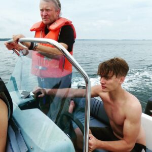 Björn Mosten Instagram - navigating shallow waters