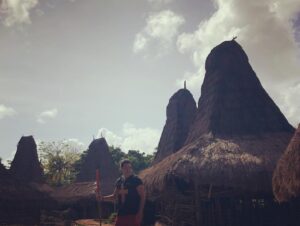 Blair Redford Instagram - At dawn, along with my brave guide, I set out through the jungle and local villages in search of “The Dream Hand” of @nihisumba. #nihigram