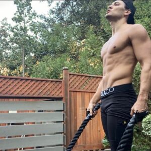 Blair Redford Instagram - Kind of looks like I’m negotiating with a giant about tying his shoe 🤔