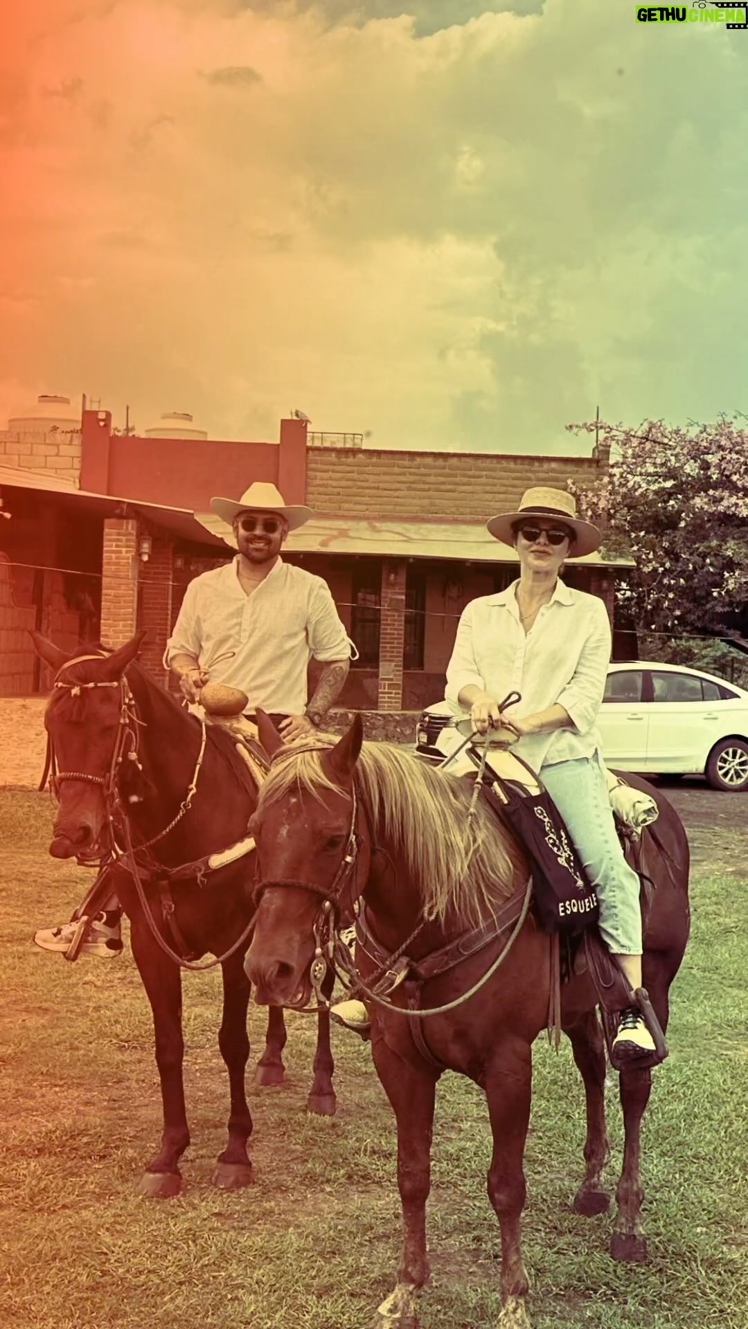 Blake Vaz - 11 Likes - De esos días perfectos…
Grazie @violeta___gf!!
#tepoztlan #morelos #mexico #travel #travelgram #horseriding #doggos #anniversarytrip #amoicavalli