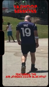 Blake Vaz Instagram - Time for this week’s #VAZHOOPSESSIONS.
With the squad @aka.saulito, @gcxmposs, @sirkatgely  @blakevaz and @daniii.lister 
.
This week’s kicks, Nike Air Jordan 33 blackout, and replyn’ #laviola with the @acffiorentina jersey.

#airjordan33blackout #airjordan #airjordan33 #airjordanxxxiii #michaeljordan #fiorentina #florence #acffiorentina #basketball #ballislife #hooping #losangeles #streetball #chicago #chicagobulls