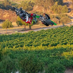 Blake Williams Instagram - Love it when you get to send sketchy stuff with amazing riders like @axellhodges 🤘🏻 pics are some of my favourite ever! Heal up mate so we can do some more cool shit whilst gramps @twitchthis8 just watches cause he was scared 😂😂😂 

Also i came up with a pretty f$&kin wild idea for me and @sheenyfmx to try real soon, can’t wait to show you the footage, even if works or not haha!

(I think @_jsanders 📸 took them but i can’t remember so i apologise if i got it wrong 😜)