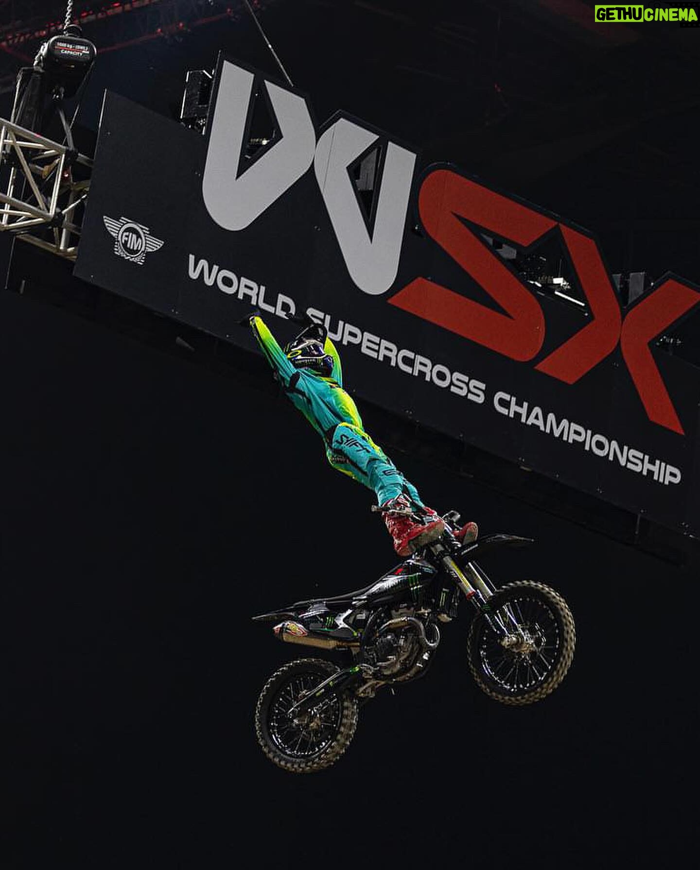 Blake Williams - 1.6K Likes - @wsxchampionship Abu Dhabi photo dump 😜🤘🏻 forgot about these pics #jetlagged 😂📸 @ckdesigns_sa
