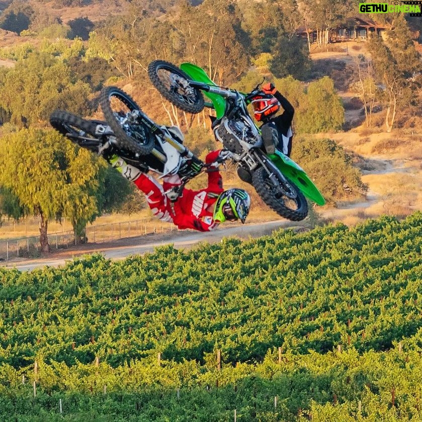 Blake Williams - 2.4K Likes - Love it when you get to send sketchy stuff with amazing riders like @axellhodges 🤘🏻 pics are some of my favourite ever! Heal up mate so we can do some more cool shit whilst gramps @twitchthis8 just watches cause he was scared 😂😂😂
Also i came up with a pretty f$&kin wild idea for me and @sheenyfmx to try real soon, can’t wait to show you the footage, even if works or not haha!
(I think @_jsanders 📸 took them but i can’t remember so i apologise if i got it wrong 😜)