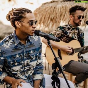Bluey Robinson Instagram - Do something you love. Summer ‘19 - a vibe. @owenfh