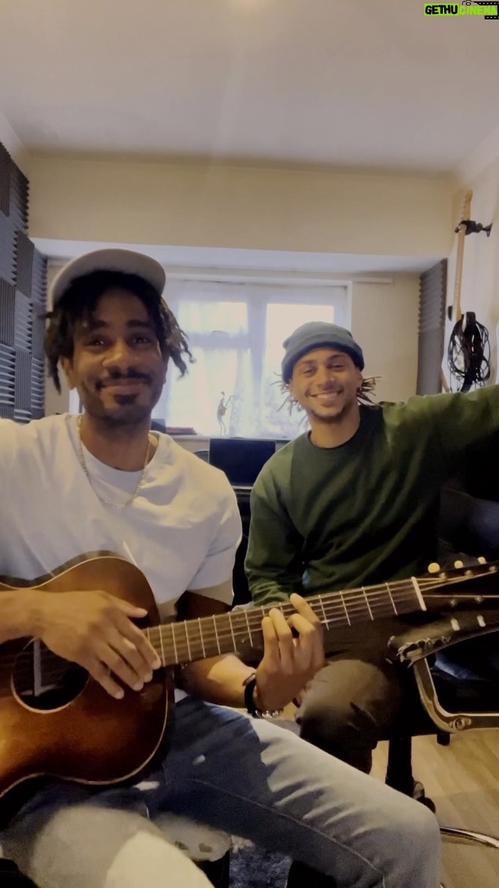 Bluey Robinson - 1.6K Likes - Been a fan of Bluey’s for tiiime. Sent him a song idea and he loved it, he passed through the studio to share what he did and it was amazing…
‘Wake up from you’ lmk what you think. I hope you enjoy :)
Also he has a Bluey and friends event tomorrow evening. I’ve been to a few and the artists are always incredible.. link in his bio.
