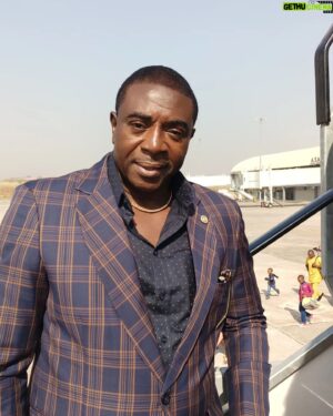Bob-Manuel Udokwu Instagram - Taking a quick dash to Abuja as Christmas is loading! Harmattan season is here.