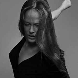 Bobbi Jene Smith Instagram - “With Care” Nov. 1-3,2018, @odcsf, San Francisco. Created in collaboration with Keir GoGwilt with a new composition by Matthew Aucoin. Featuring Or Schraiber and Miranda Cuckson.  Photo by @matthewplacek  @or_schraiber @aucoincomposer @the_planetary_consciousness the_planetary_consciousness @runningamoc