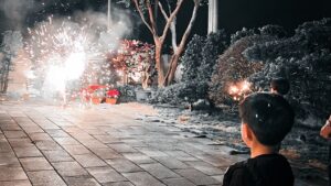 Bobby Dou Instagram - 一個花東一條線的旅程
一起玩耍
一起遛小孩
有人放電
有人充電
輕輕鬆鬆
沒有眉角的小日子
真實且舒服
充實也快樂
迎接新年的節奏
謝謝長輩們的疼愛

#2024 
#龍歡喜 
#口袋名單get✔️ 
#野獸派教養