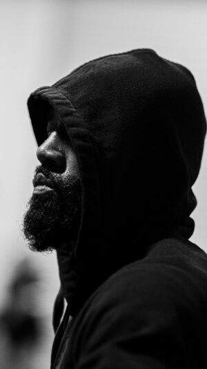 Bobby Green Instagram - now we move forward to the next one…

@theufcbaddy wya?

👑