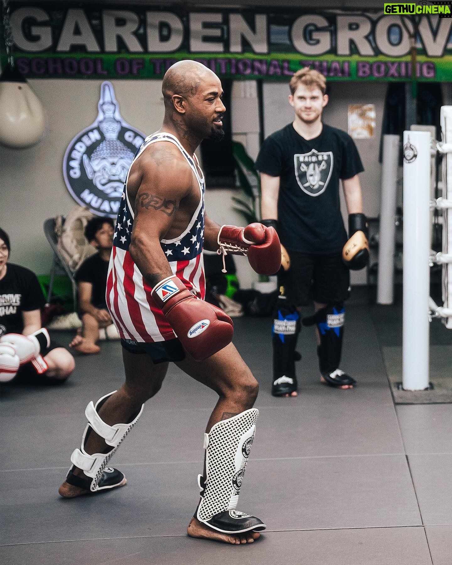 Bobby Green - 3.1K Likes - We covered the @bobbykinggreen seminar this past Saturday at @gardengrovemuaythai
📸 @viv_shoots
💻 @issaclawrence
#ufc #ufcfighter #bobbygreen #mma #muaythai #mmatraining #muaythaifighter #muaythaitraining #fighter
