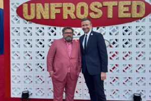 Bobby Moynihan Instagram - UNFROSTED MAY 3rd on @netflix @netflixisajoke @netflixfilm 

Stylist - @ap_goode