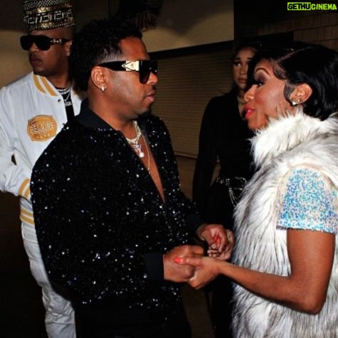 Bobby V - 9.6K Likes - #thankyou @bronnerbros for honoring me with a #lifetime achievement award!šš½
#thankful #birthday #pisces