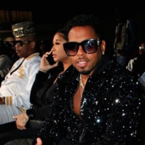 Bobby V Instagram - #thankyou @bronnerbros for honoring me with a #lifetime achievement award!🙏🏽

#thankful #birthday #pisces