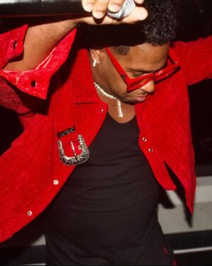 Bobby V Instagram - Been on the road all 23!
24 ain’t no different!❤️
#specialoccasion ❤️🥰