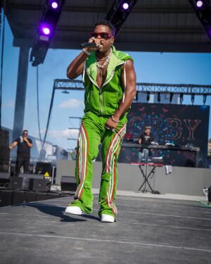 Bobby V Instagram - #dallas was crazy packed for the #tacosandtequlia 
#festival thank yall 4 the #love ❤️#texas #bobbyv
#valentino
📸 @only.kamz 
Designer @designerenochmusace