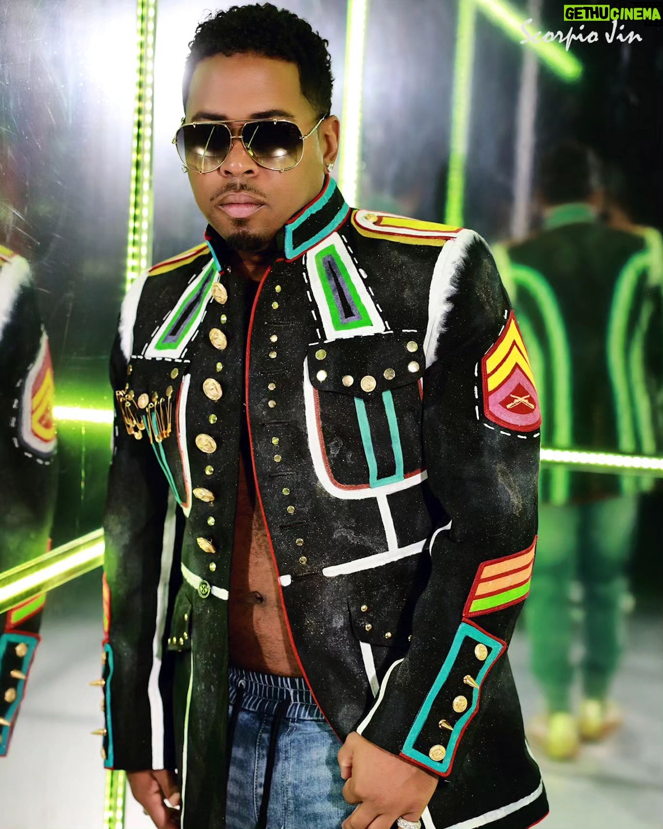Bobby V - 8.6K Likes - "I don't think real R&B is dead... I think music, especially Black music, when I was growing up, was pretty much all R&B with a sprinkle of hip-hop. Now, it's like all hip-hop with a sprinkle of R&B, so I think the times have changed with that. R&B is definitely out there. "ā
ā
THE NOT SO ANONYMOUS BOBBY V! ā
R&B sensation @bobbyvshow reflects on leaving a legacy, music, and future of R&B in this one-on-one interview with D'Shonda Brown. ā
ā
Interview: D'Shonda Brownā
Photography: @melbelderjrā
Creative Direction: @handzdirtyprā
Grooming: @jlamarbeauty & @__slaygod using @sunnyindenbigh @ultimatebeautyessentialsā
Wardrobe Stylist: @ryanisstyle ā
Production Manager: @jazzmyne_tā
Project Coordinator: @handzdirtypr ā
Location: @thehbuc ā
ā
#scorpiojin #scorpiojinmagazine