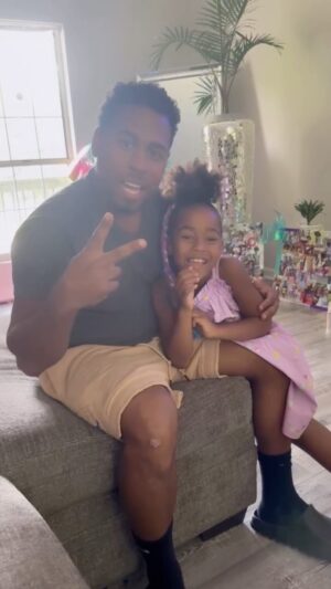 Bobby V Instagram - PSA!
#happyfathersday ❤️🙏🏽