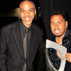 Bobby V Instagram - #thankyou @bronnerbros for honoring me with a #lifetime achievement award!🙏🏽

#thankful #birthday #pisces