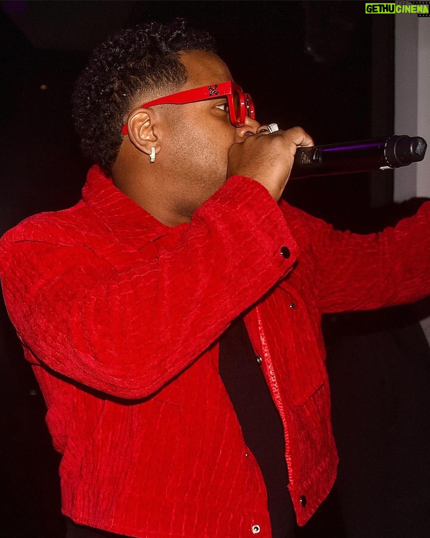 Bobby V - 11.8K Likes - Been on the road all 23!
24 aināt no different!ā¤ļø
#specialoccasion ā¤ļøš„°