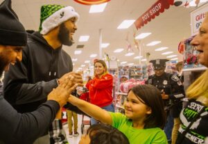 Bobby Wagner Instagram - Giving back has always been important to me and each year I try and find a way to spread love during the holidays. This year I decided to take 98 kids on a shopping spree with hopes of spreading love and holiday cheer. It was a great day for everyone! 
Thank you to everyone that made it possible, @lash_hurst  @elmnt13 @chickfila_Bellevue @modpizza @Safeway @Microsoft @Target @trophycupcakes @livv.design @snapcustomclothing @inkerprints