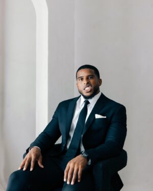 Bobby Wagner Instagram - 3️⃣3️⃣

It’s been a beautiful journey thus far. Had some wins,had some loses. Had some bad, had some good. Growth to be a better person is continuous, but excited to continue to write this story.