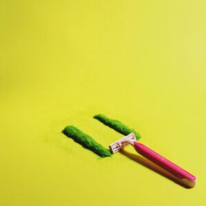 Bolli Instagram - El canon de belleza, el impuesto rosa, la deconstrucción del género, la opresión, los privilegios, la empatía, la ética, la moda, la individualidad, la salud, el medio ambiente, las relaciones, la consciencia.
Y todo por cuatro pelos.
