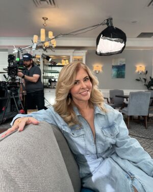 Boman Martinez-Reid Instagram - WE HAVE THE NUMBER ONE SHOW ON EARTH RIGHT NOW!!!! STREAM MADE FOR TV!!!! 
(⚠️this statement appears to be misleading) 
•
•
Thank you @vulture and @davidmackau for such wonderful interview 🥹🩷💛