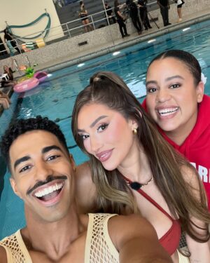 Boman Martinez-Reid Instagram - WE HAVE THE NUMBER ONE SHOW ON EARTH RIGHT NOW!!!! STREAM MADE FOR TV!!!! 
(⚠️this statement appears to be misleading) 
•
•
Thank you @vulture and @davidmackau for such wonderful interview 🥹🩷💛