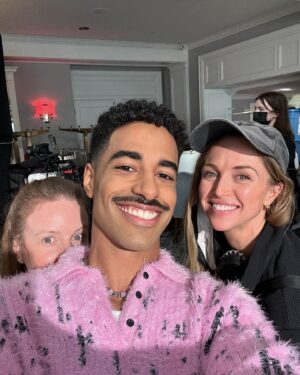 Boman Martinez-Reid Instagram - WE HAVE THE NUMBER ONE SHOW ON EARTH RIGHT NOW!!!! STREAM MADE FOR TV!!!! 
(⚠️this statement appears to be misleading) 
•
•
Thank you @vulture and @davidmackau for such wonderful interview 🥹🩷💛
