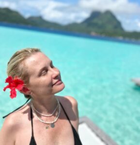 Actress Bonnie Somerville HD Instagram Photos and Wallpapers May 2024